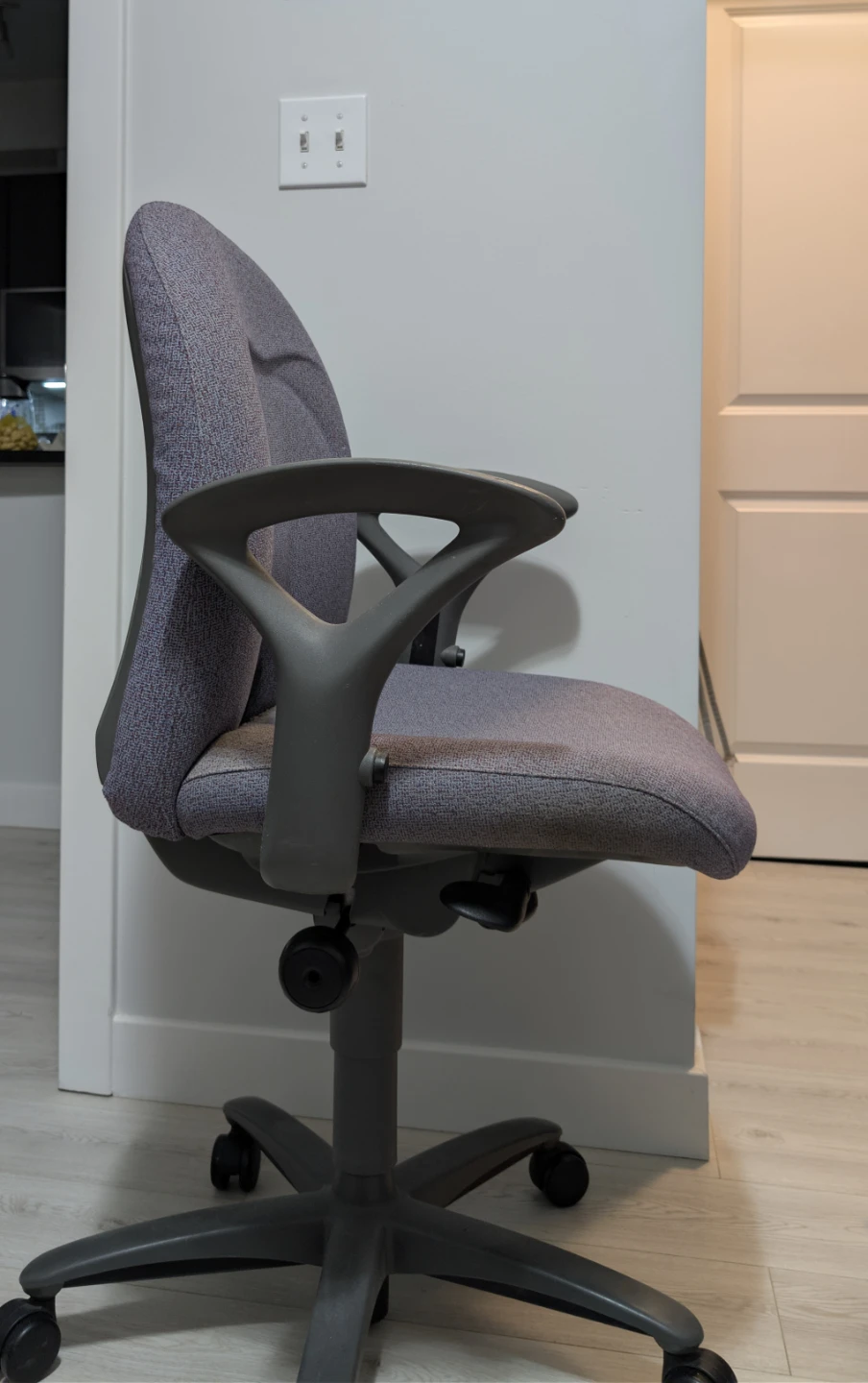 Grey Office Chair - photo 3