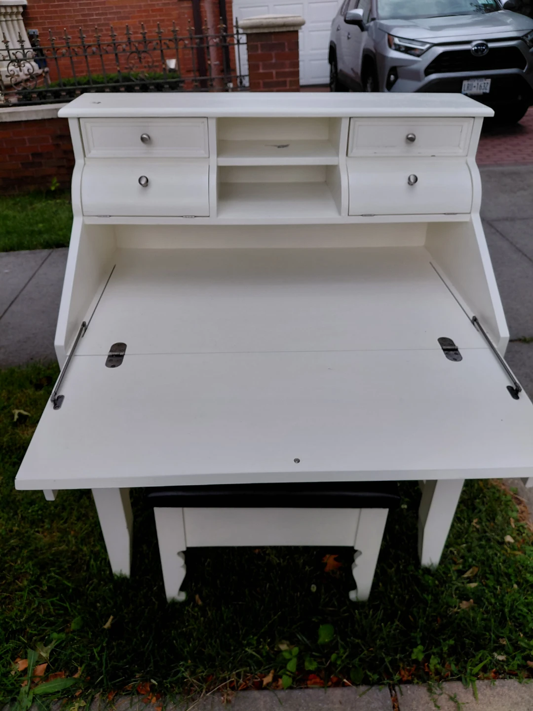 FREE - Secretary Desk / Vanity Desk with Bench