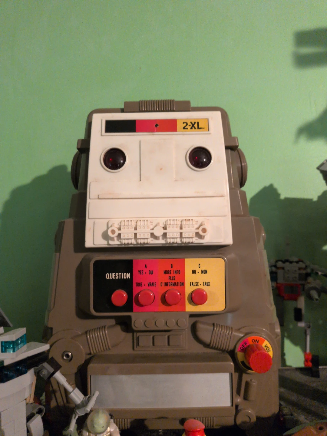VINTAGE 2-XL The Talking Robot Toy - photo 2