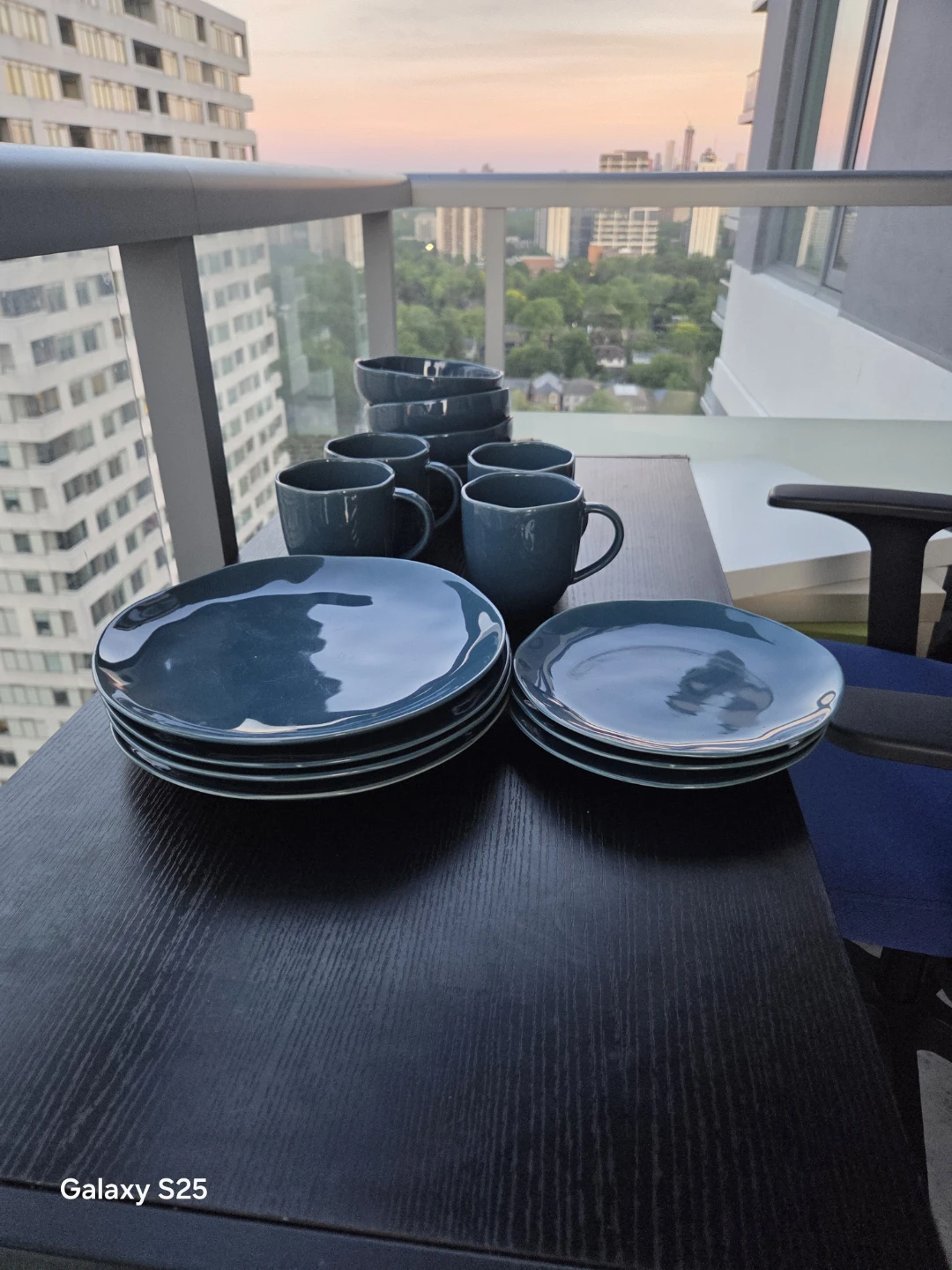 Teal Dinnerware Set - 4 Mugs, 4 Bowls, 4 Plates