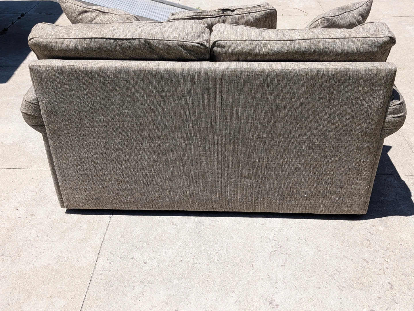 Sofa with pillows - photo 3