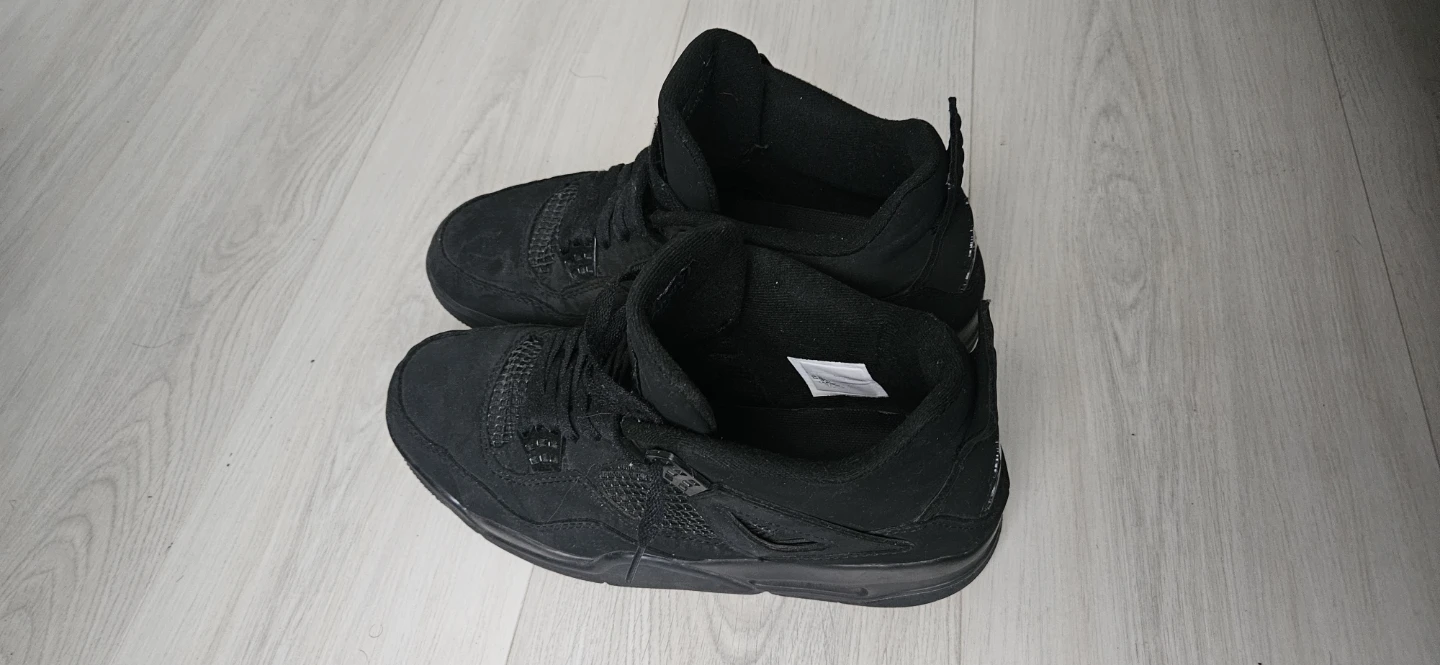 Air Jordan 4 Retro Black Cat