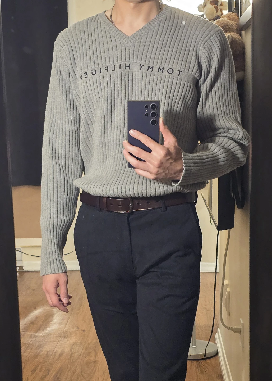 Tommy Hilfiger Ribbed V-Neck Sweater (L)
