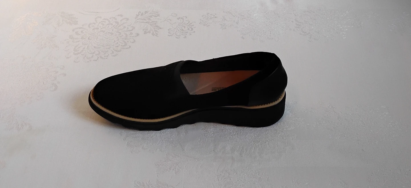 ⚽ Black Suede Slip On Wedge Clark's