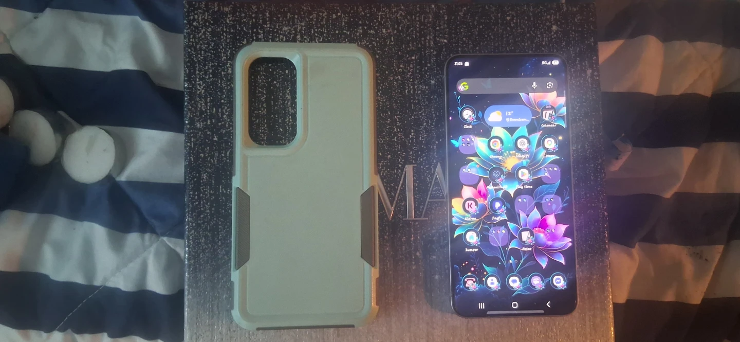 Samsung Galaxy S25 Phone with Case