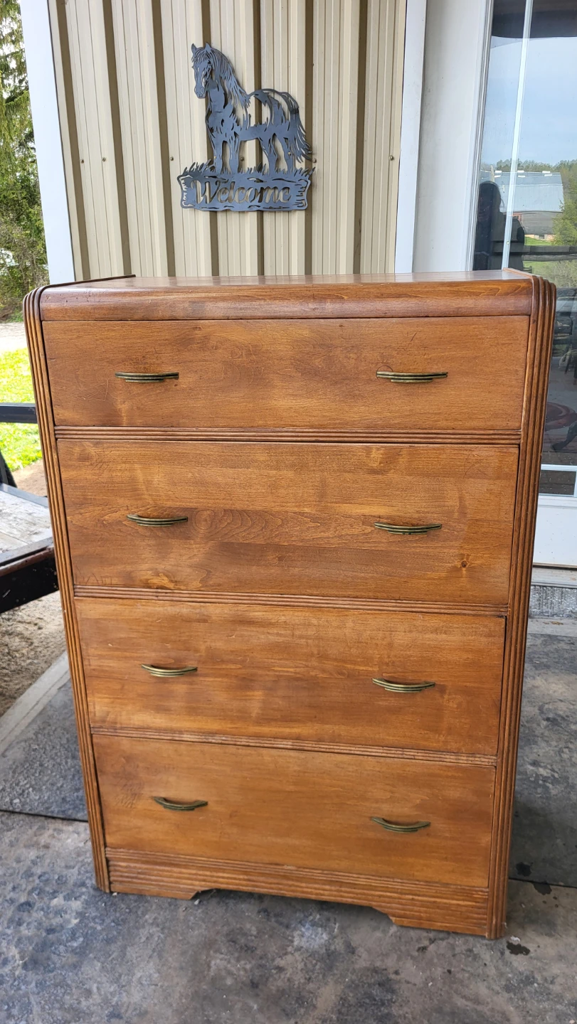Dresser
