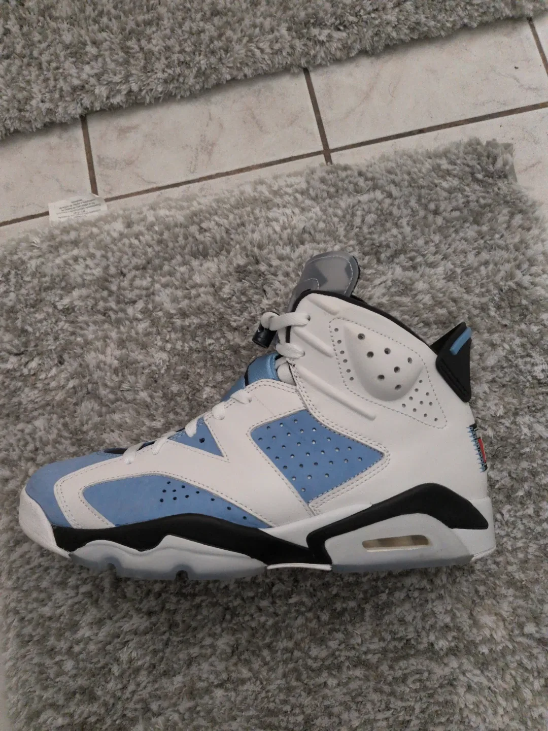 Air Jordan 6 Retro UNC