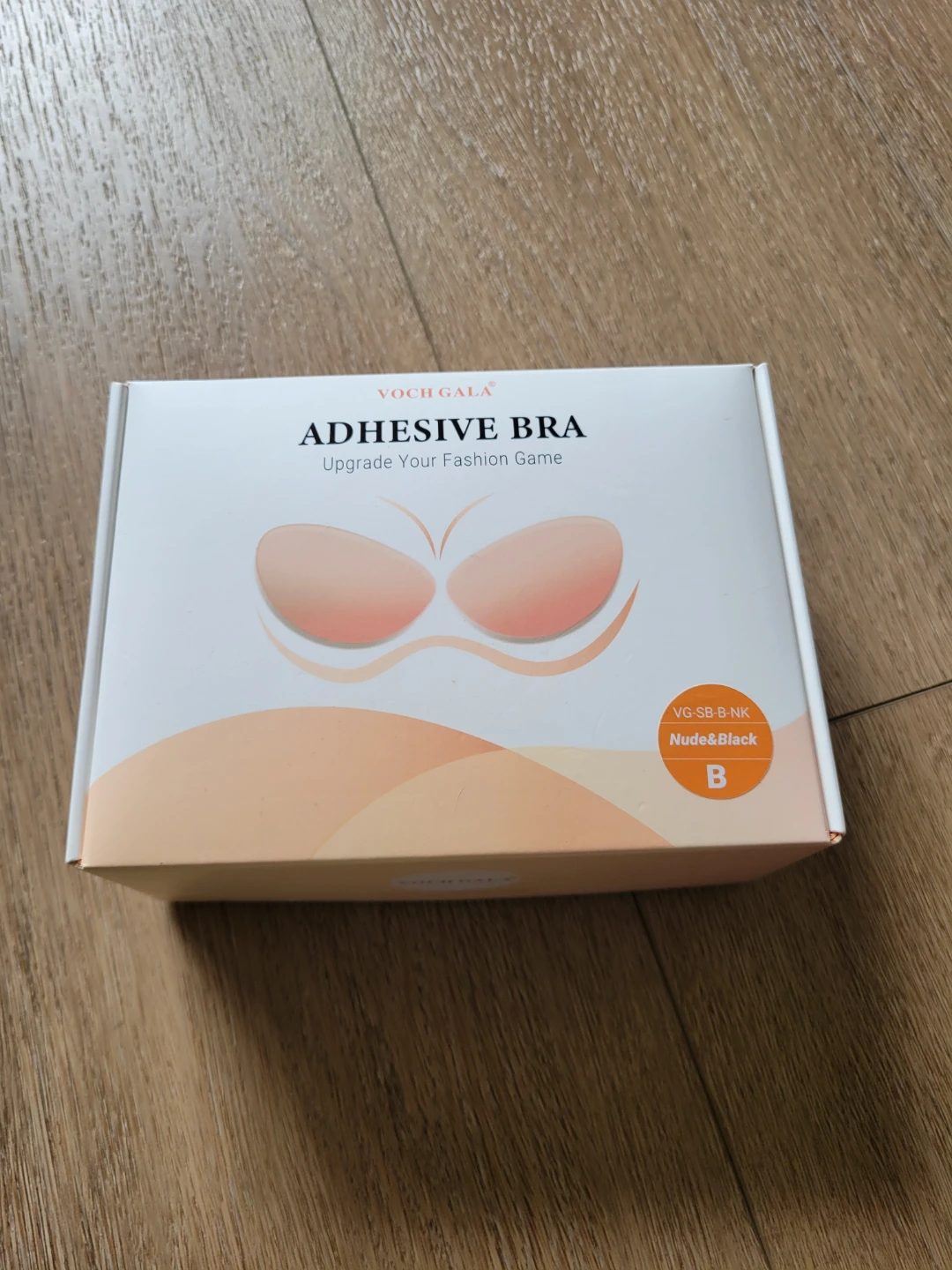 Adhesive bra (B & D cup)