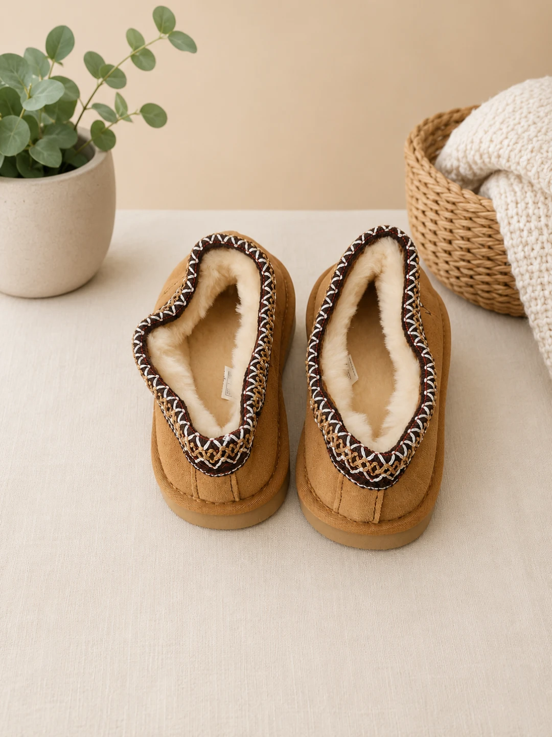 UGG Scuffette II Slippers Tan Suede Sheepskin Lined - photo 3
