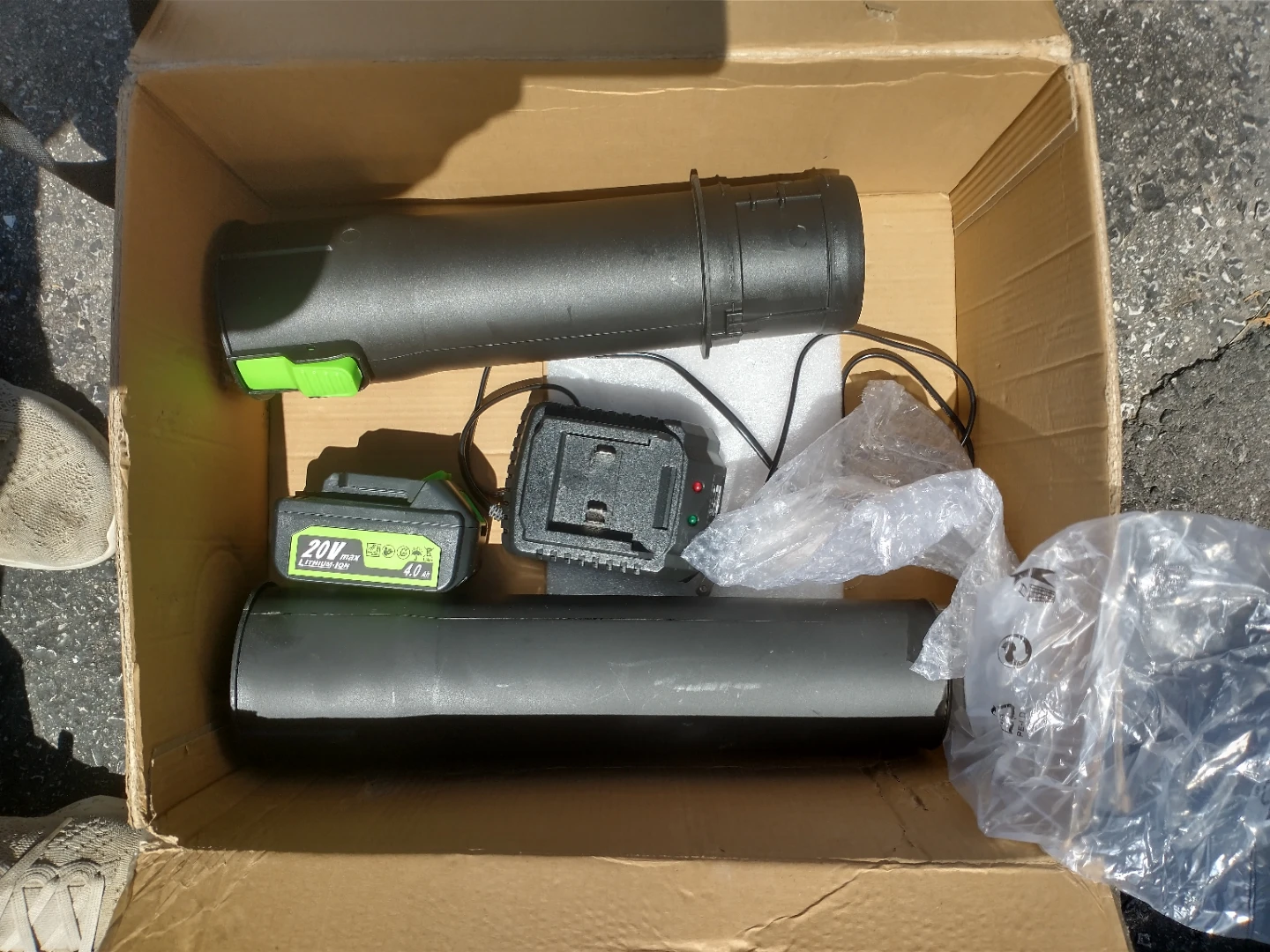 Cordless Leaf Blower - photo 2