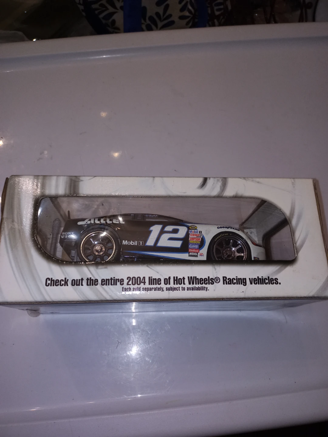 Ryan Newman Diecast Model Car 1:24 - New! - photo 4