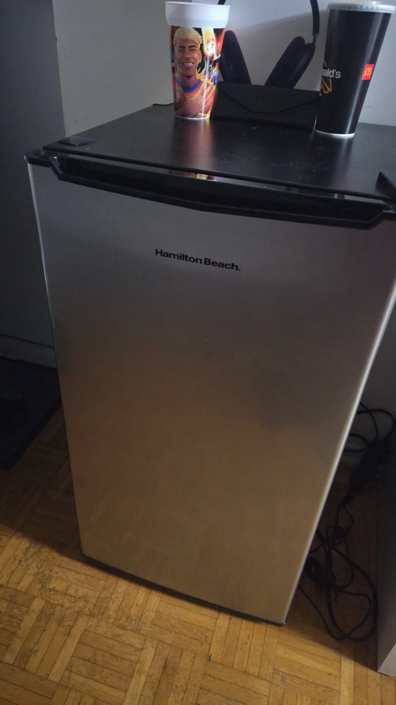 Hamilton Beach Mini Fridge
