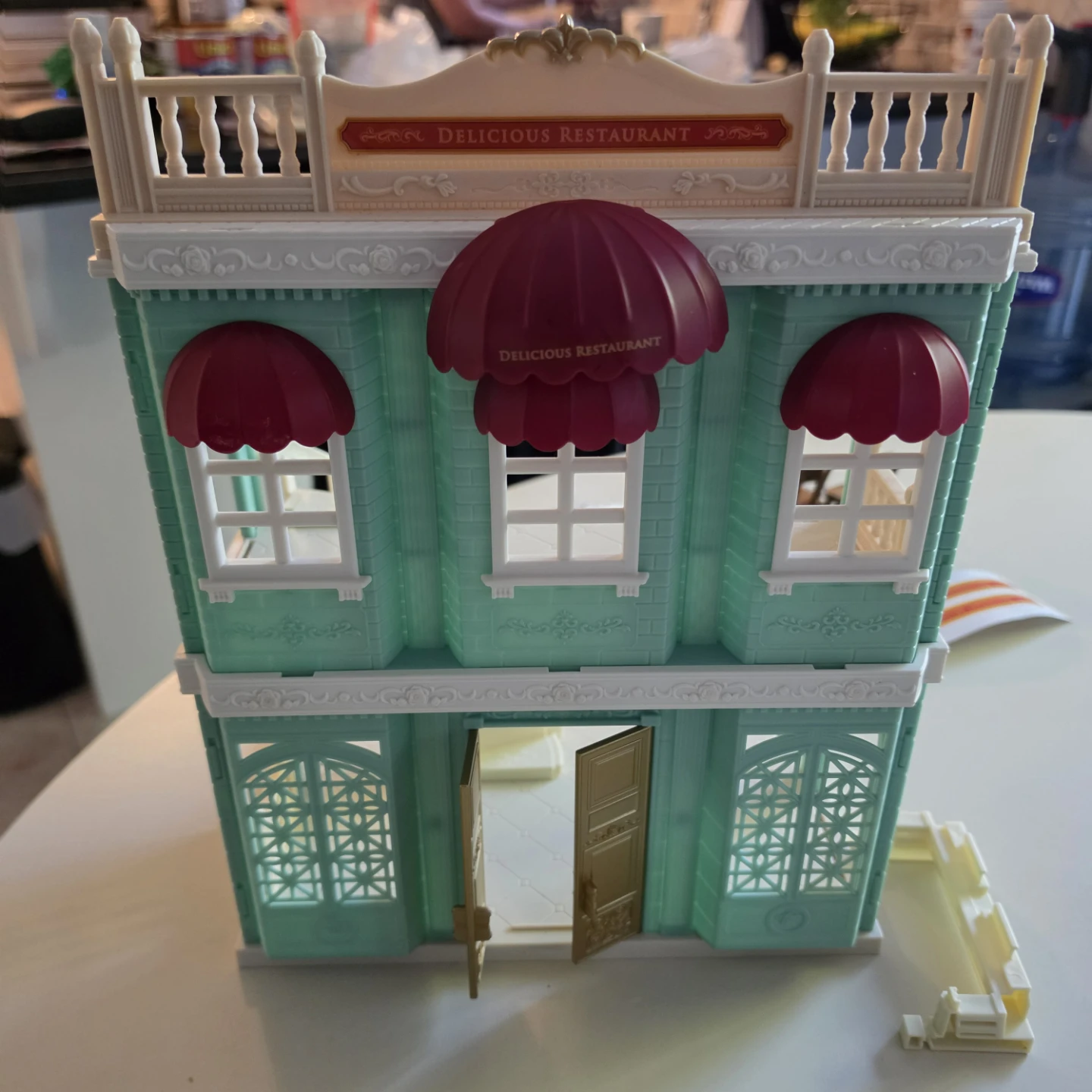Calico Critters Town Series Delicious Restaurant Playset – EEUC - photo 4