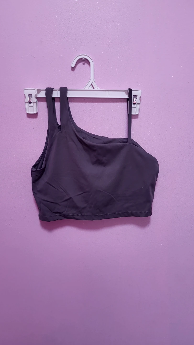 One-shoulder sports bra