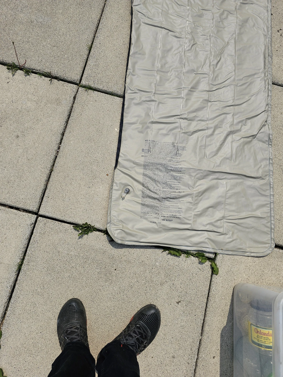 INTEX CAMPING MAT INFLATABLE 2 PLY LIKE NEW - photo 2