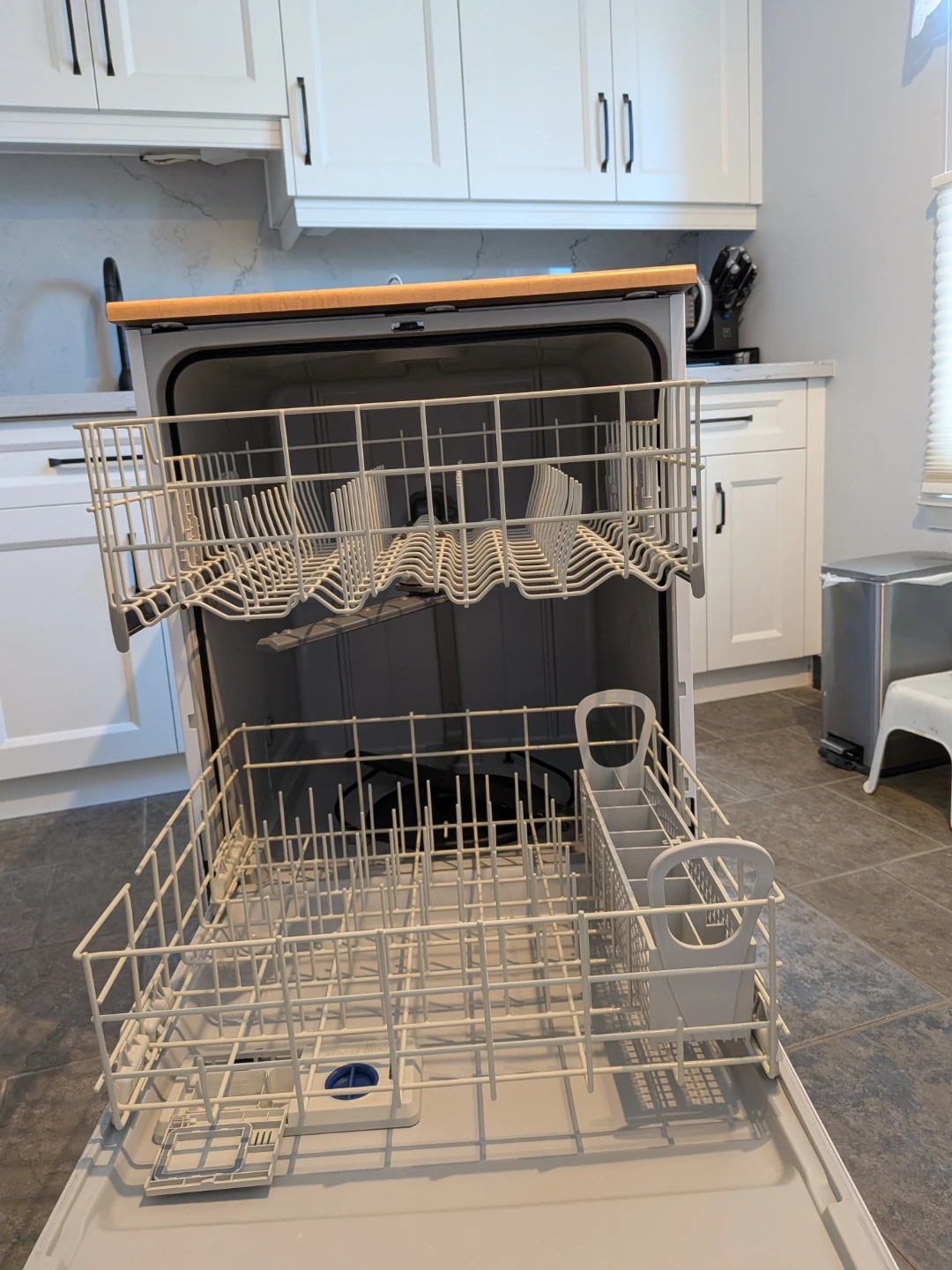 Whirlpool Dishwasher - photo 2