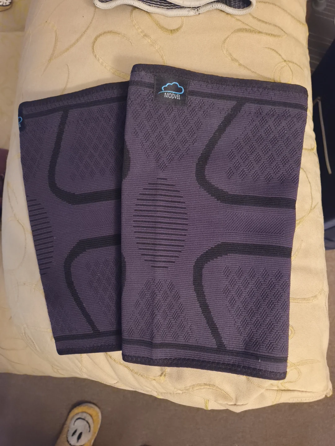 Modvel Knee Compression Sleeves Pair