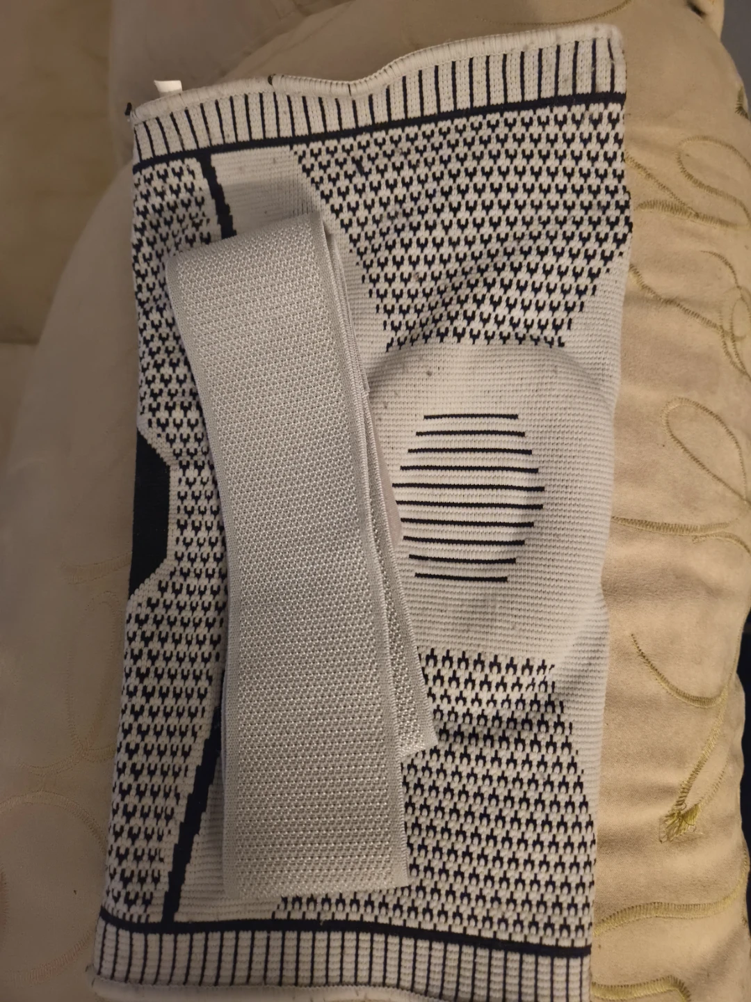 Modvel Knee Compression Sleeves Pair - photo 2