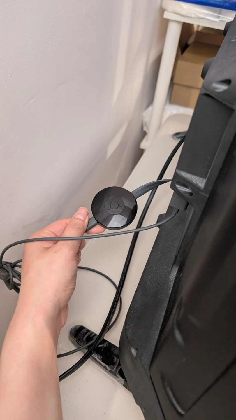 32 inch TV with Google Chromecast - photo 2