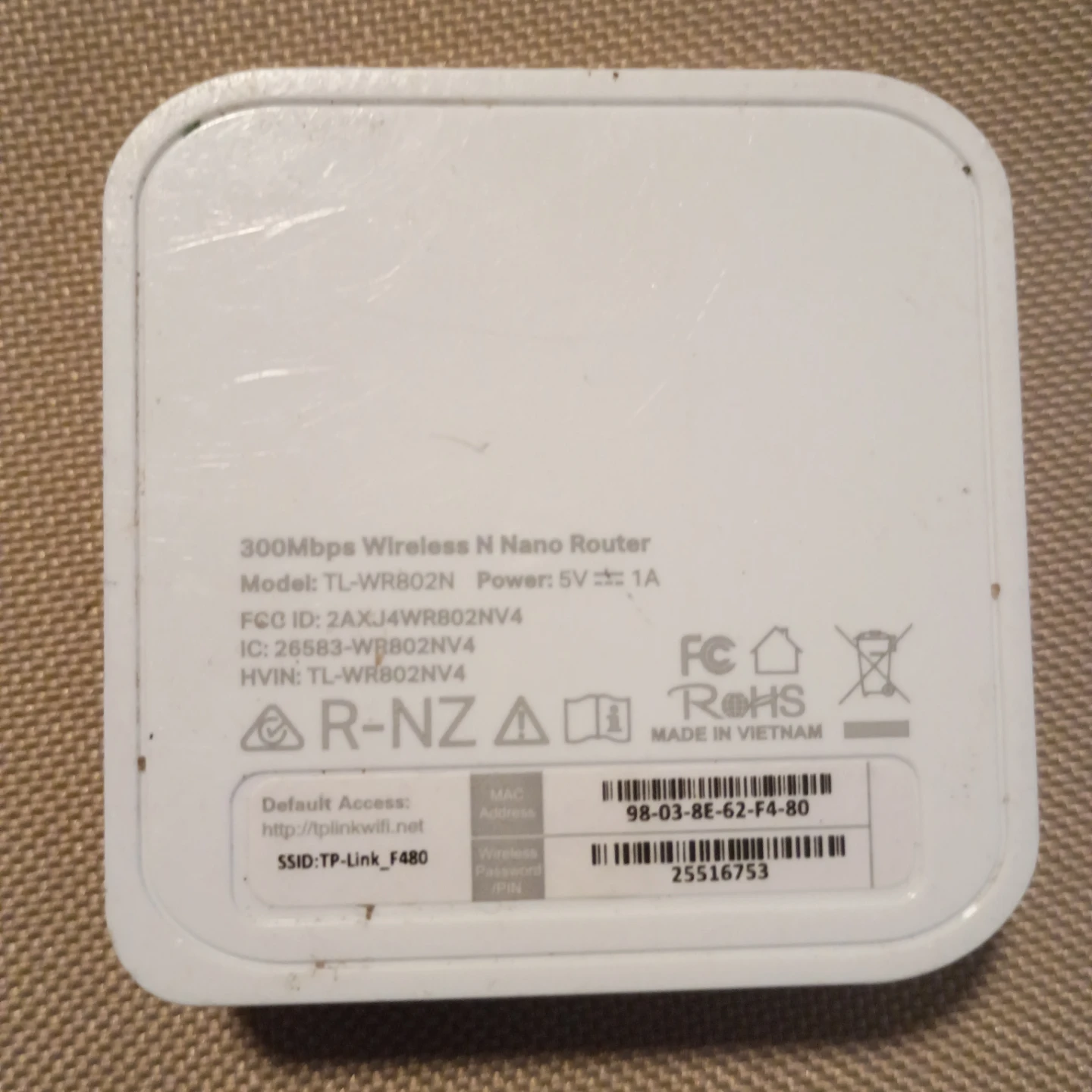 TP-Link TL-WR802N Wireless N Nano Router - photo 2