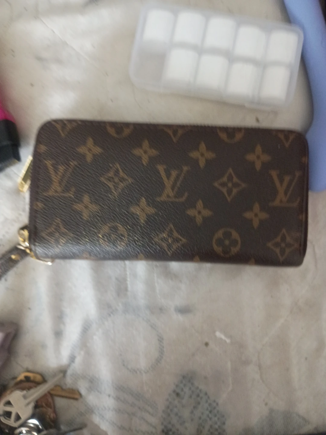 ⚽Louis Vuitton Monogram Zip Around Wallet