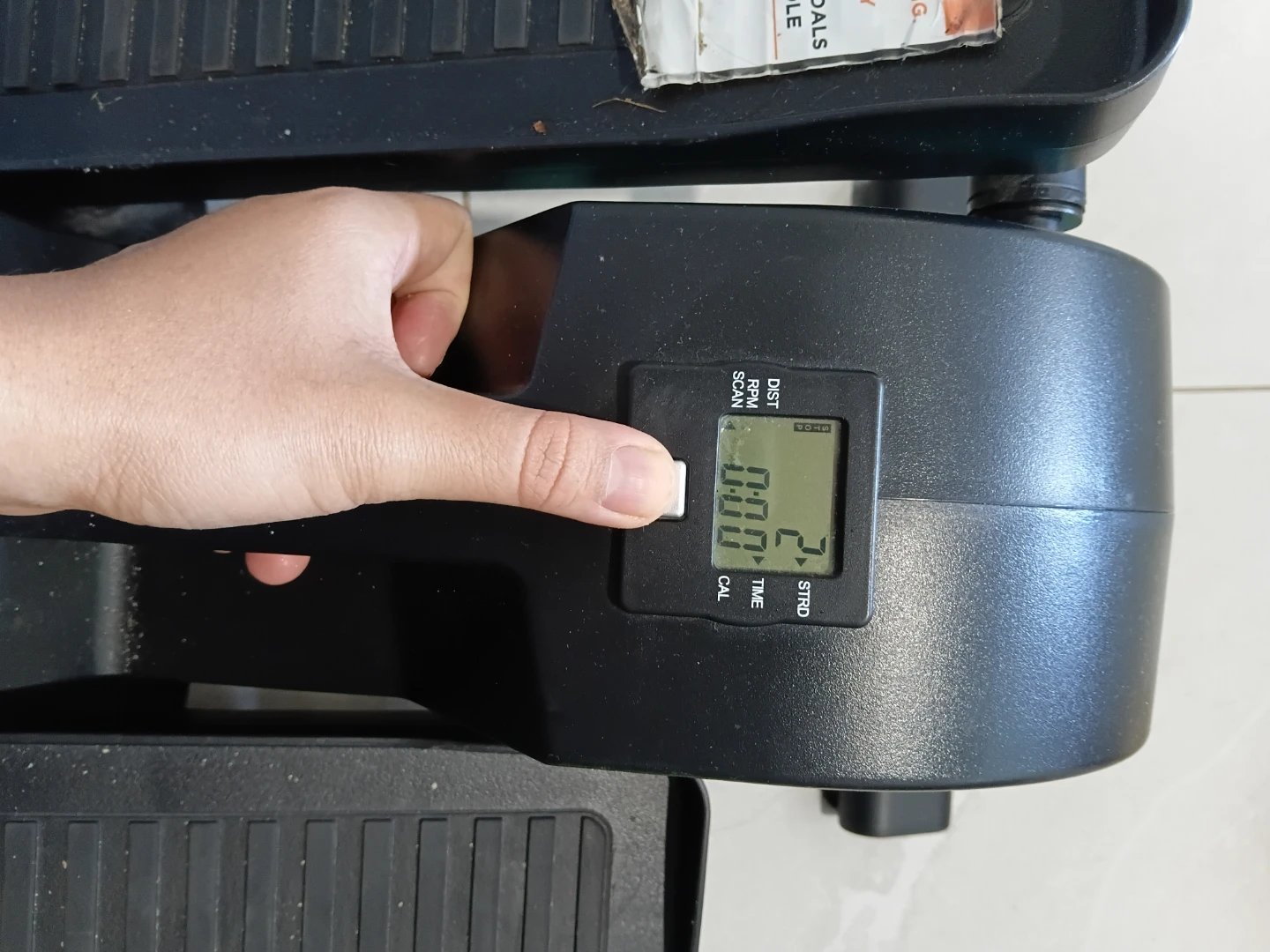 Cubii Move, Under Desk Elliptical,  Desk Exercise. - photo 4