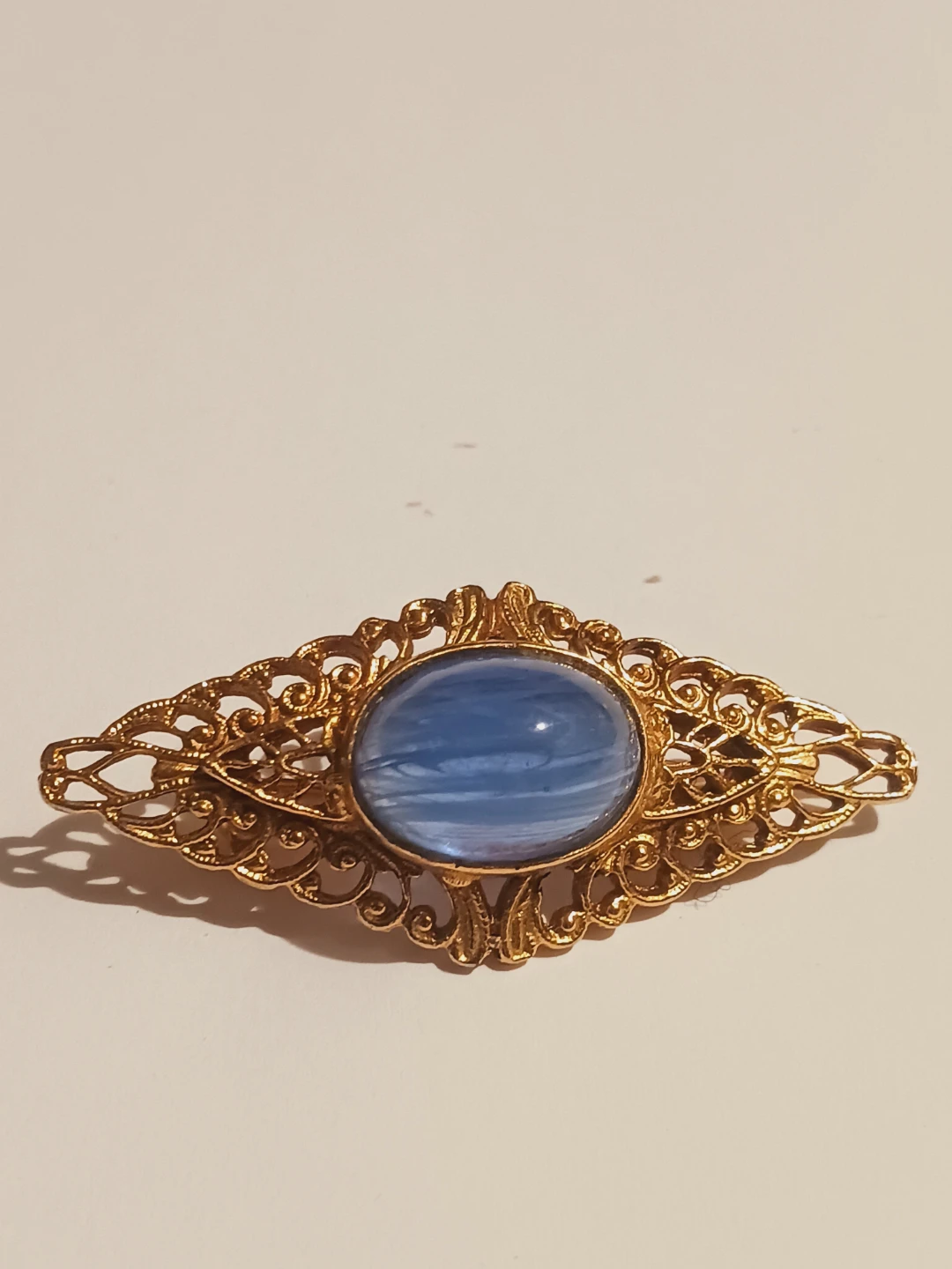 Blue Gemstone Gold Tone Filigree Brooch - photo 3