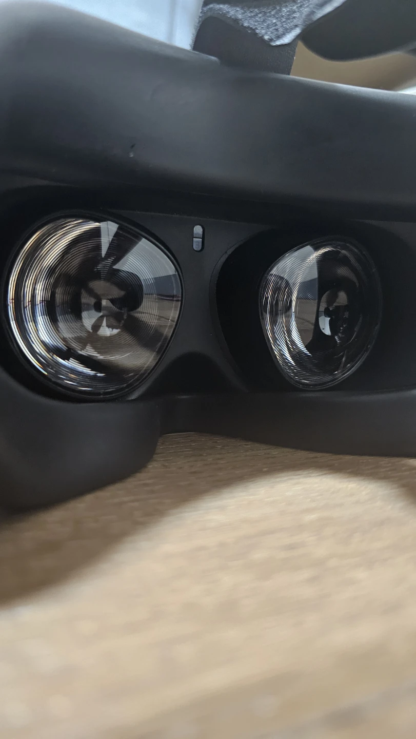 Meta Quest 2 VR Headset with Elite Strap - photo 2