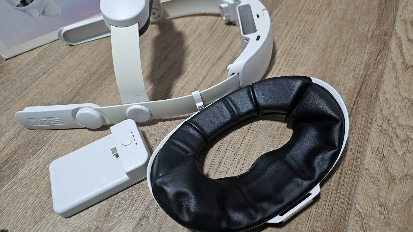 Meta Quest 2 VR Headset with Elite Strap - photo 5