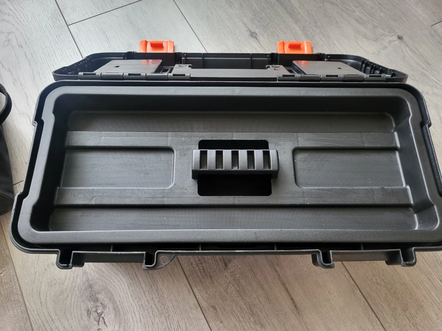 Certified Tool Box with DeWalt Bags - photo 2