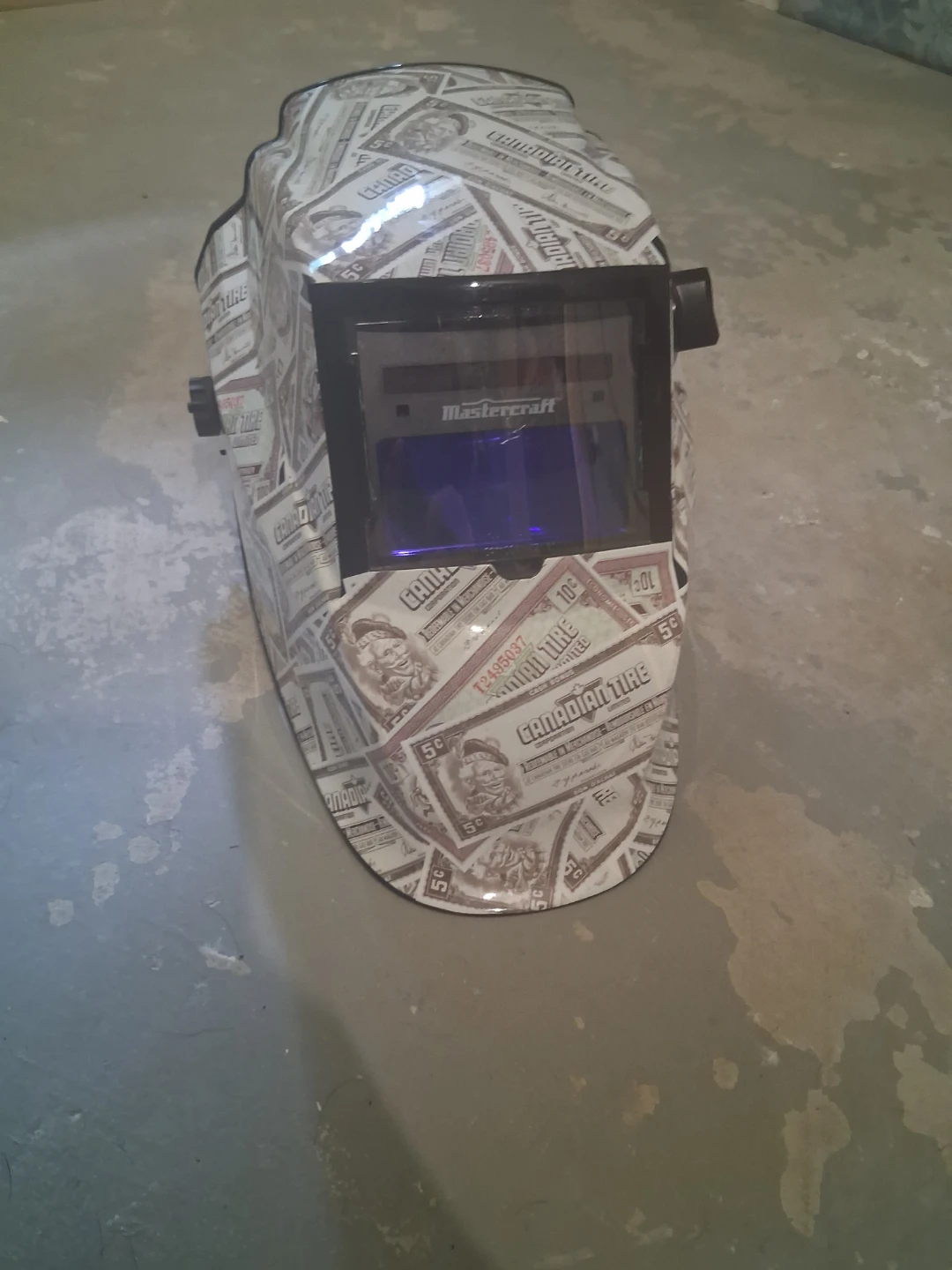 Mastercraft Welding Helmet - Canadian Tire Design