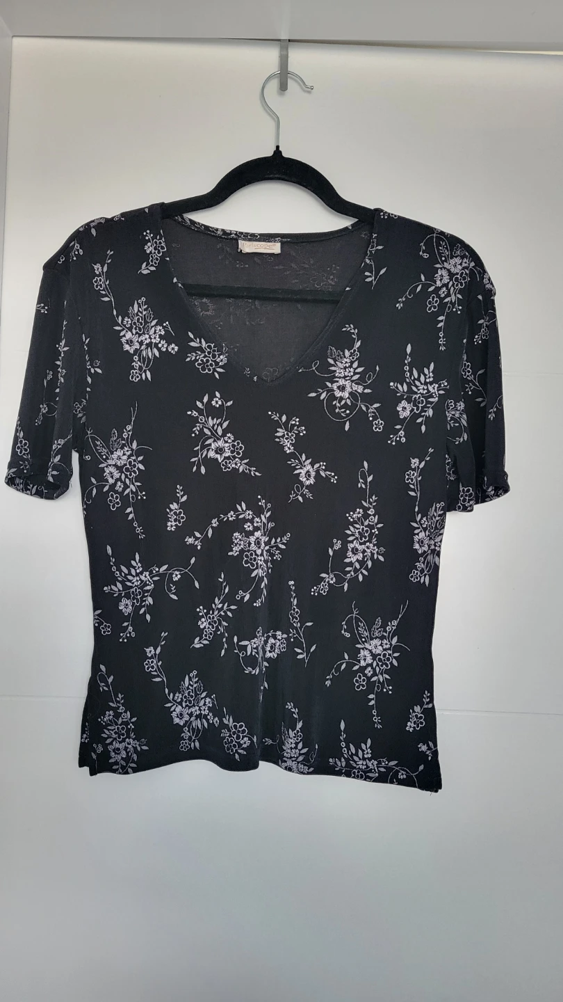 Periscope Black Floral V-Neck T-Shirt