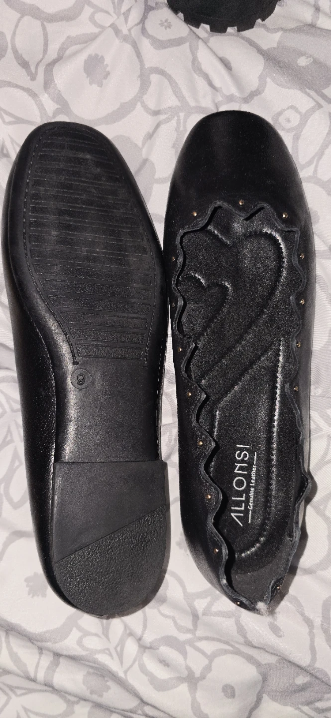 ALLONSI Black Genuine Leather Ballet Flats Size 6