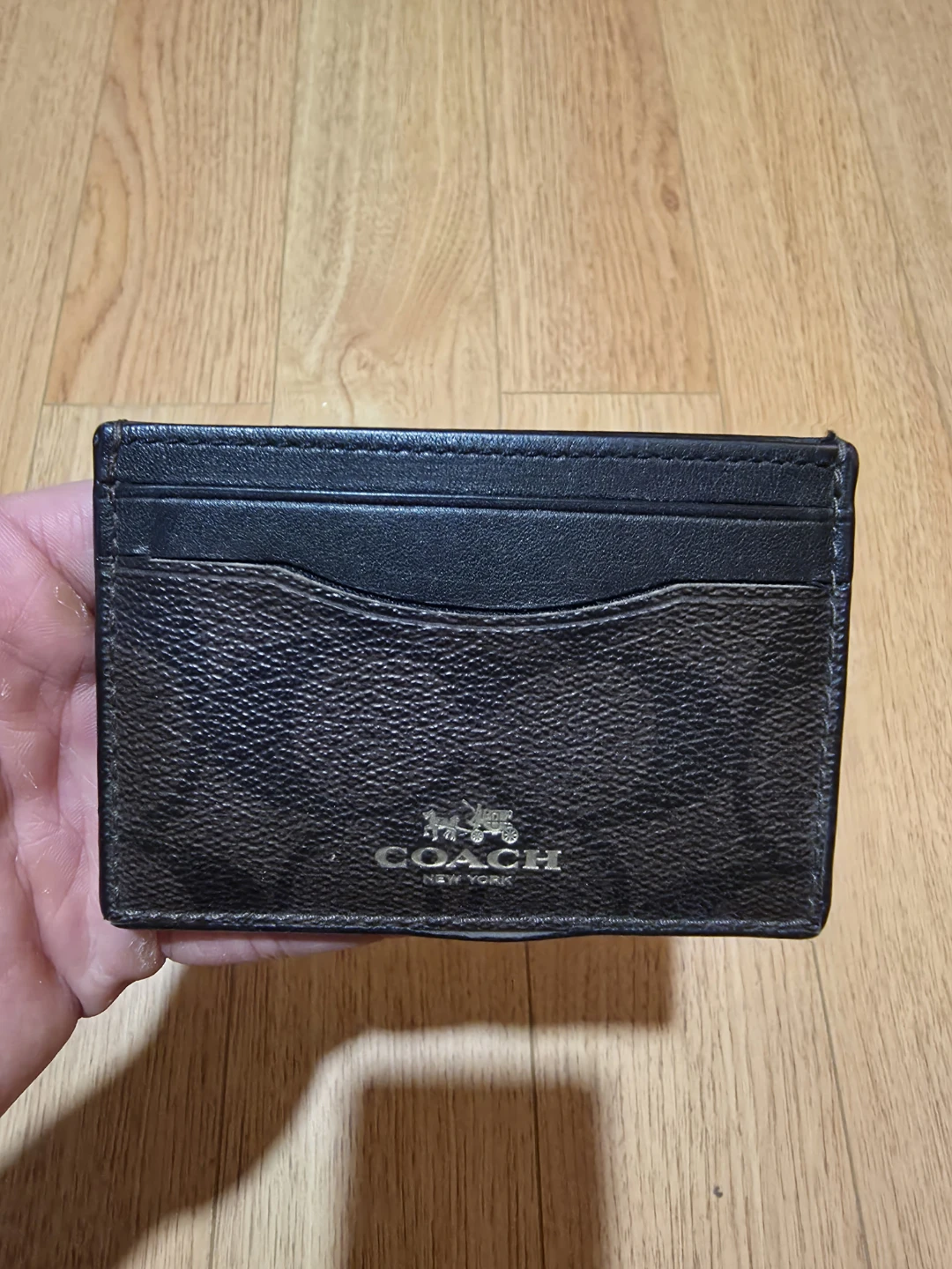 Coach  Cardholder