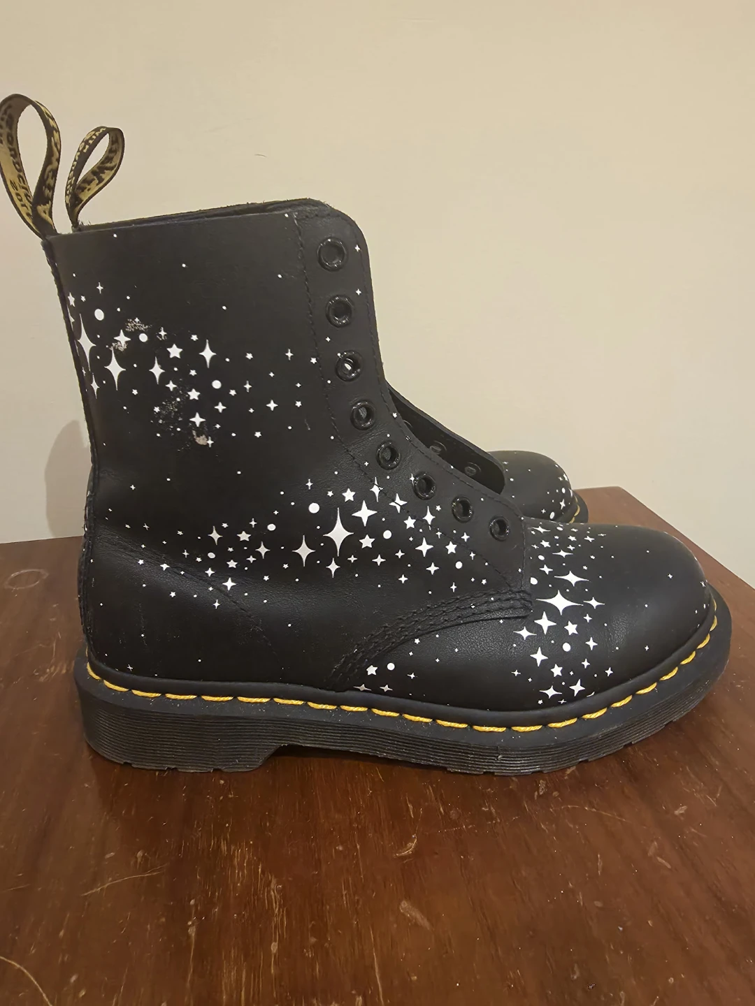 1460 Pascal Stars Leather Lace Up Boots - photo 2