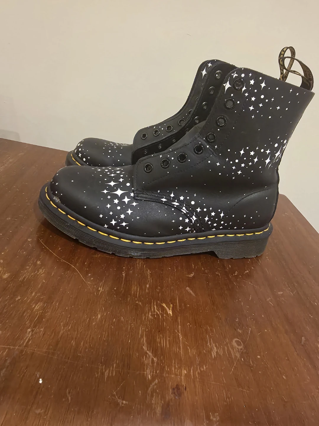 1460 Pascal Stars Leather Lace Up Boots - photo 4