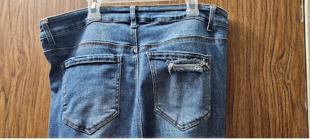 WAX+Jean "Distressed" Denim Jeans Size 18 - photo 4