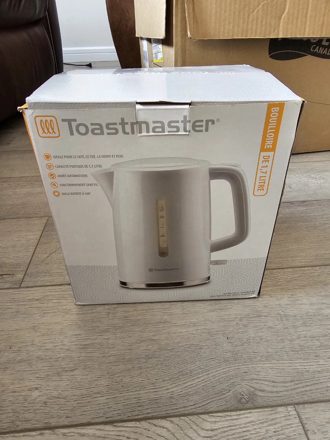 Toastmaster 1.7L Electric Kettle - photo 2