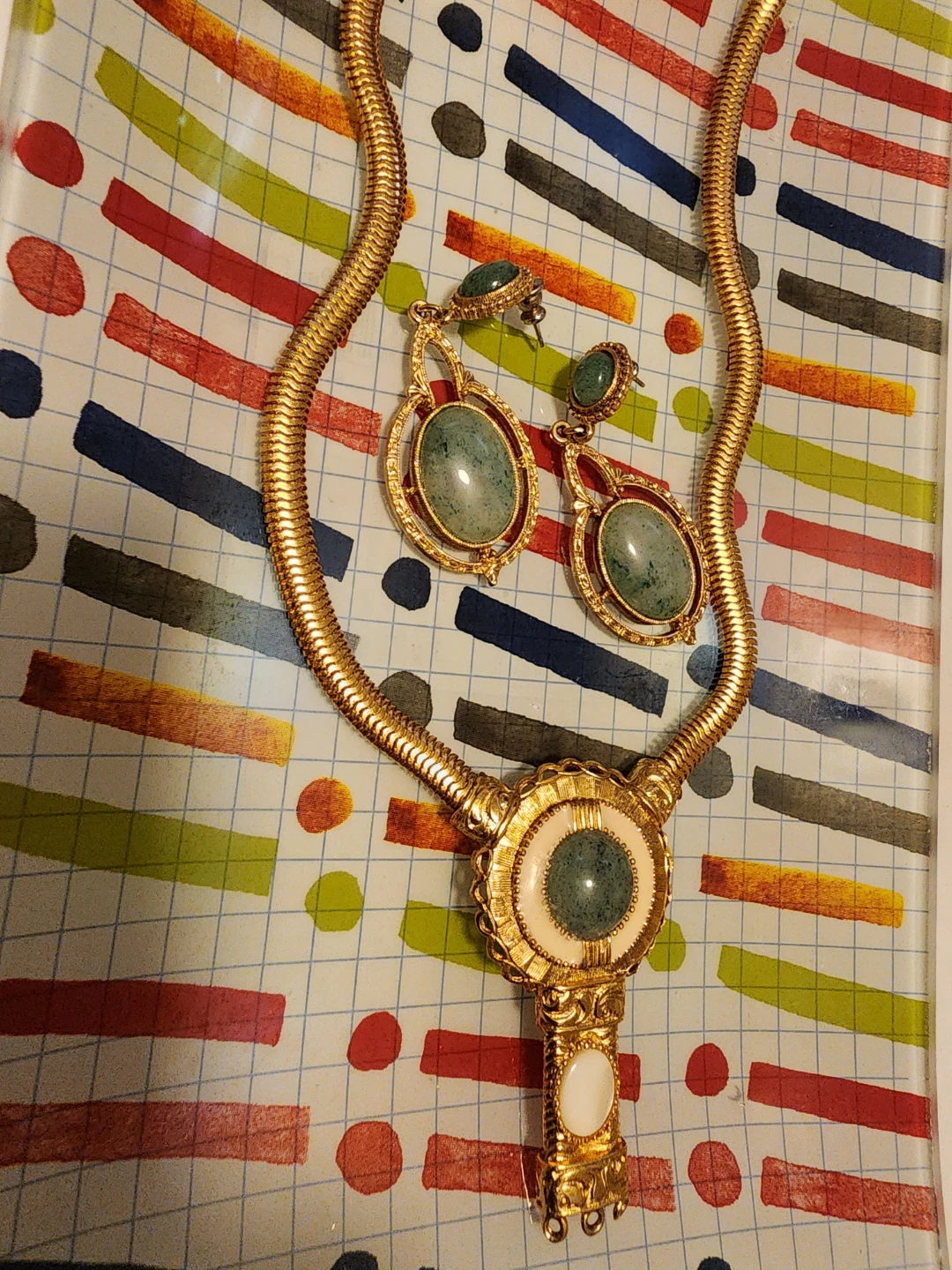 Gold Tone Necklace and Earring Set with Green Stone Accents - photo 5