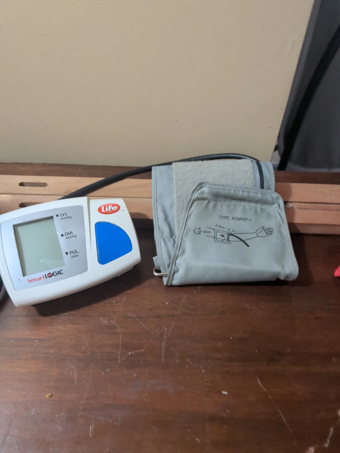 Life SmartLogic Blood Pressure Monitor Model 5534 - photo 3