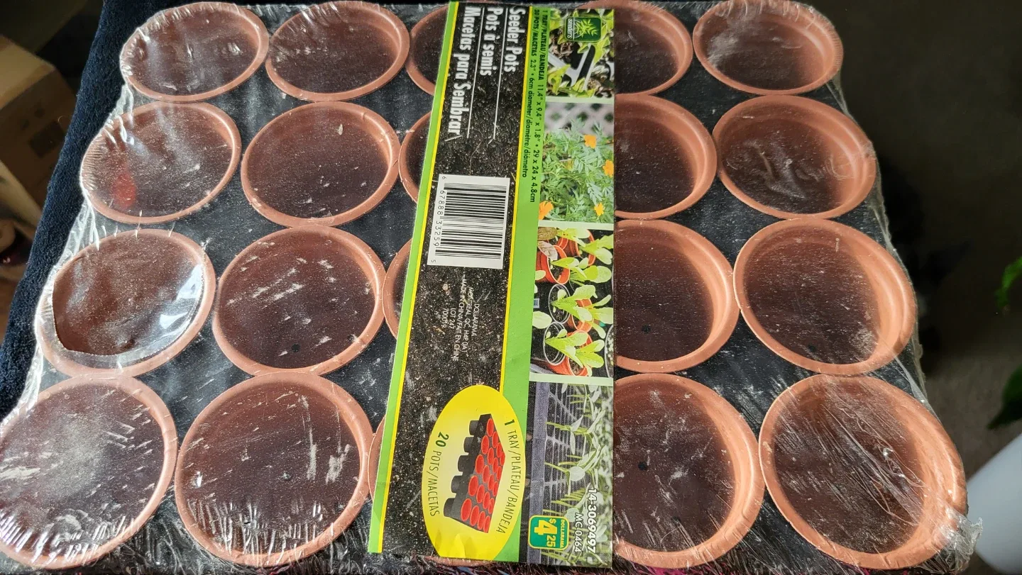 20 Seeder Pots Tray