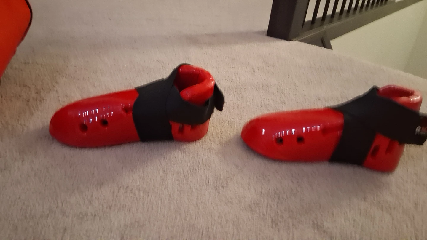 Red Karate Shoes and Headgear Set - photo 3