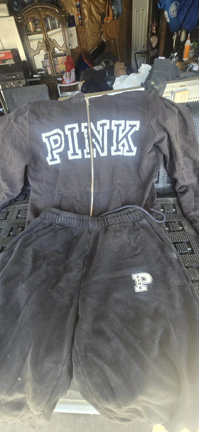 Victoria's Secret PINK Sweatshirt and Sweatpants Set