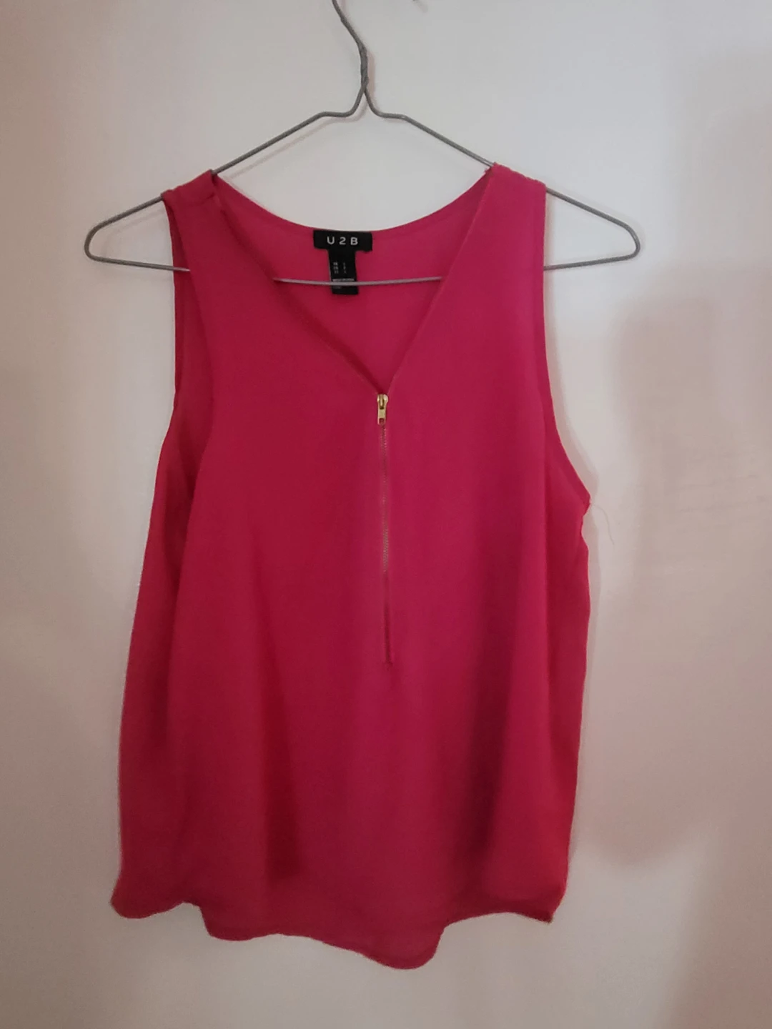 U2B Pink Sleeveless Zip-Front Top