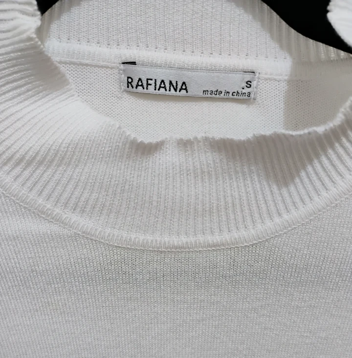 White Rafiana Knit Sweater with Pearl Embellishments - photo 2