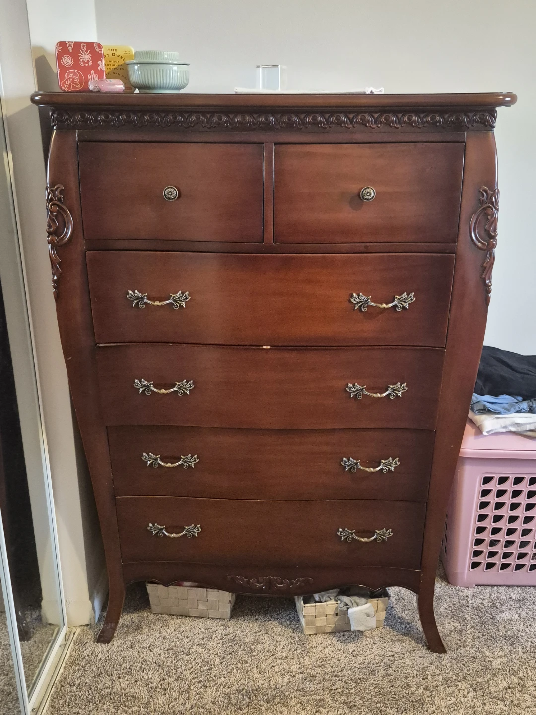 Traditional wood dresser