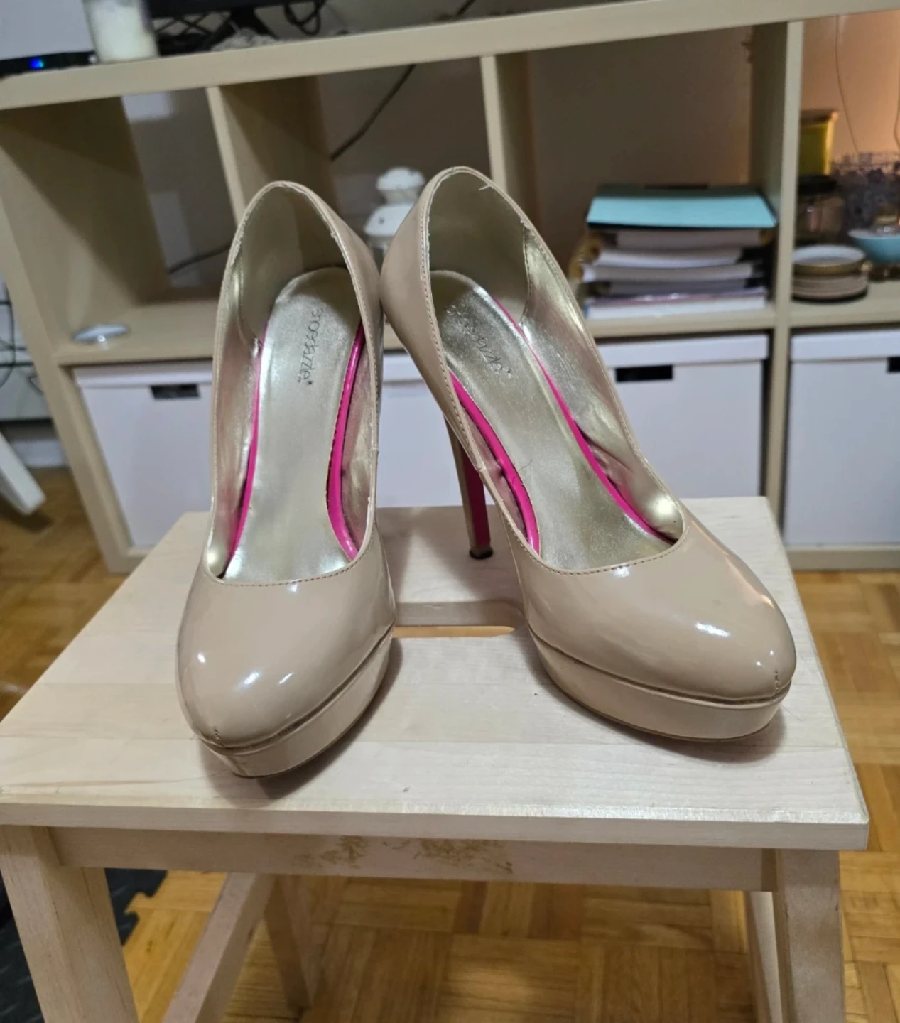 Beige Patent Leather High Heel Pumps - Size 11 (Shoe Dazzle)
