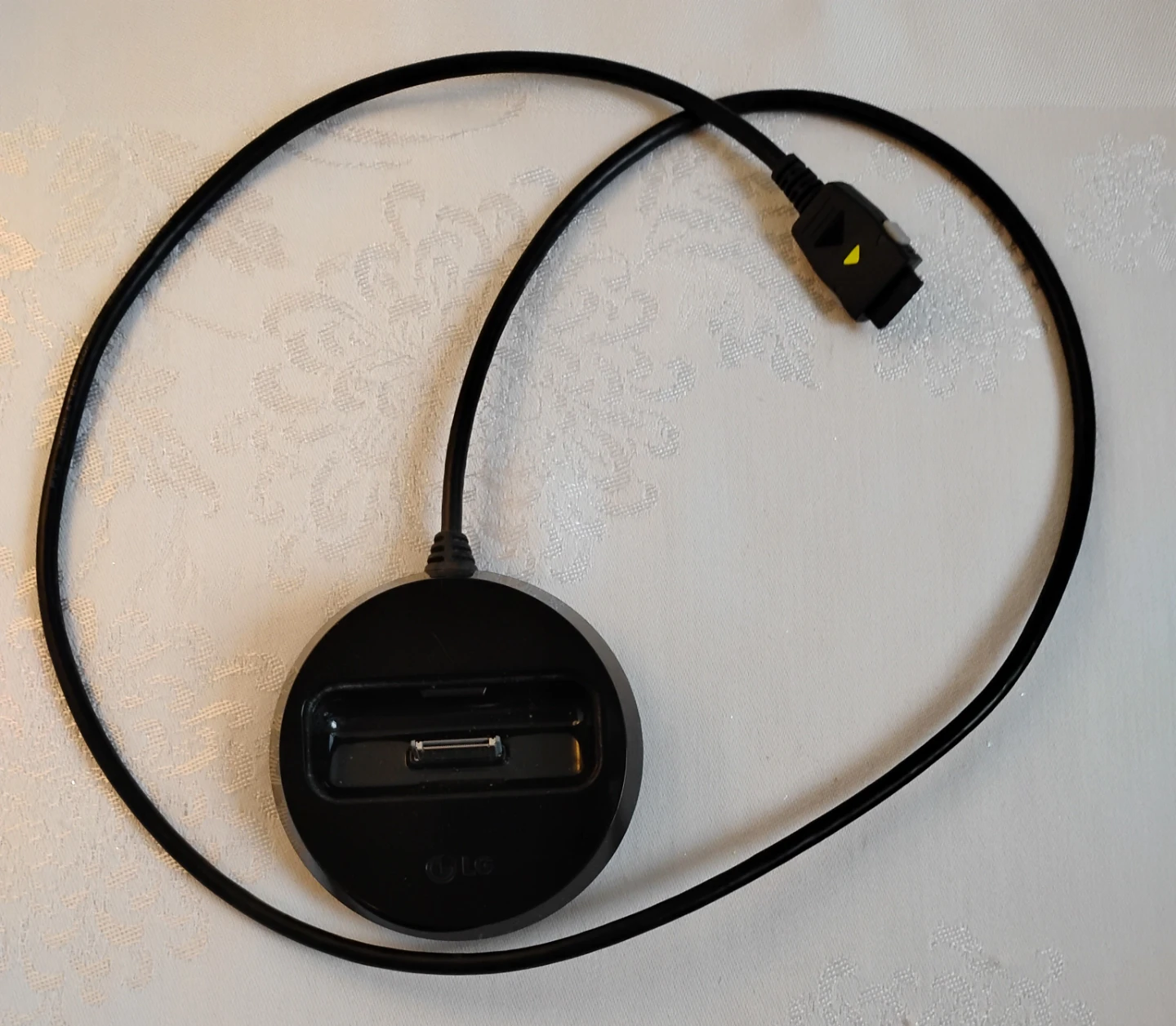 ⚽ LG Charging Dock - photo 3