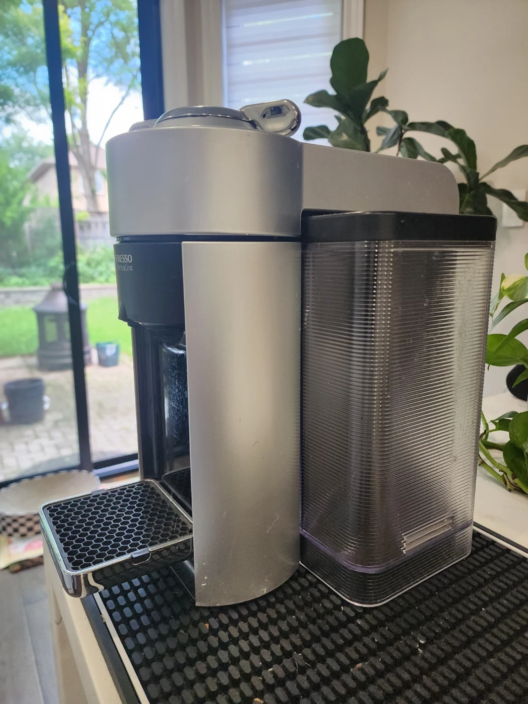 Nespresso VertuoLine Coffee & Espresso Maker - Silver - photo 2
