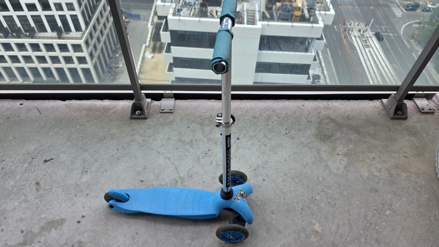 Blue 3-Wheel Scooter - photo 2